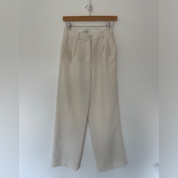 Aritzia Wilfred The Effortless Pant in Light Birch, Size 2 - Picture 2 of 6